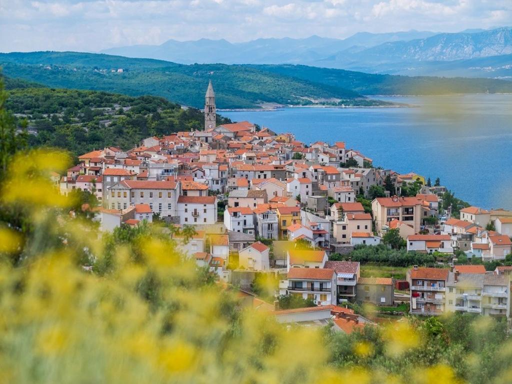 Apartments Marija Vrbnik Zewnętrze zdjęcie