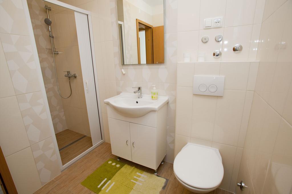 Apartments Marija Vrbnik Zewnętrze zdjęcie