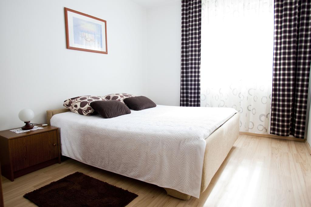 Apartments Marija Vrbnik Zewnętrze zdjęcie